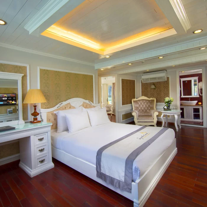 Signature Cruises 2D1N- Bai Tu Long Bay4