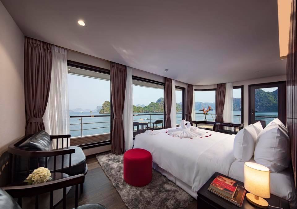 Scarlet Pearl Cruises5