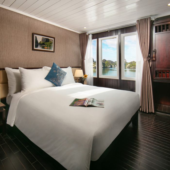 Paloma Cruise 2D1N- Bai Tu Long Bay4