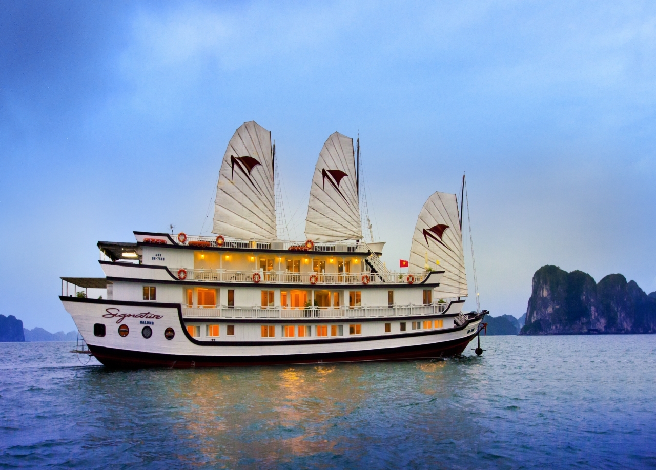 Signature Cruises 3D2N- Bai Tu Long Bay0